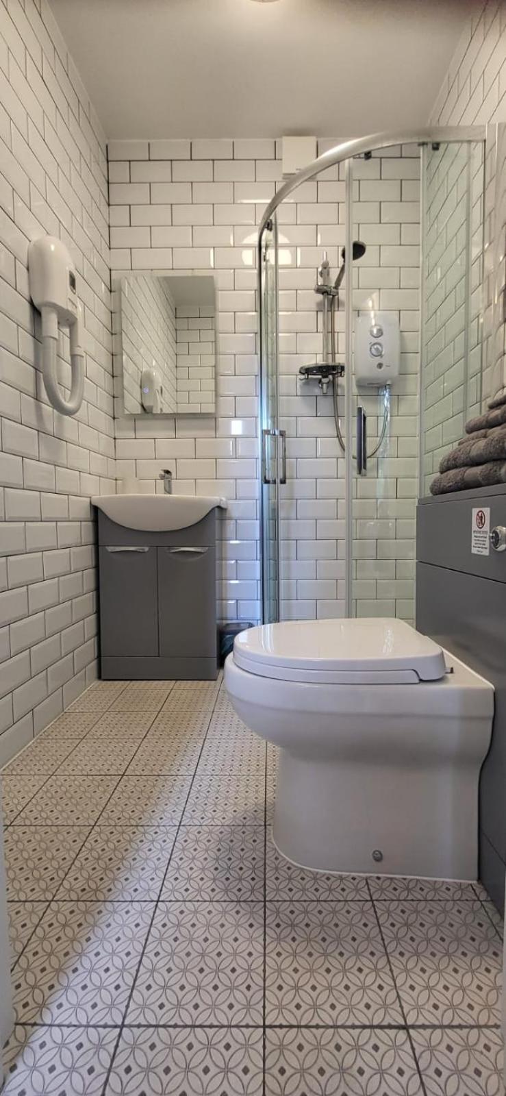 Sands House - Luxury Modern Studios With Secure Parking In Epsom, Surrey Номер фото